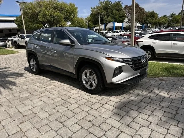2024 Hyundai Tucson SE photo 16