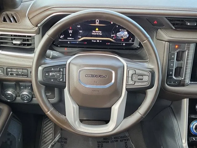 2024 GMC Yukon Denali photo 19