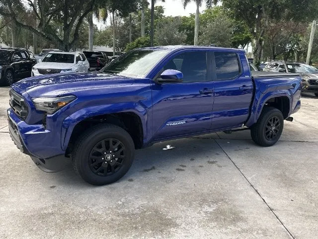 2025 Toyota Tacoma 2WD SR5 photo 40