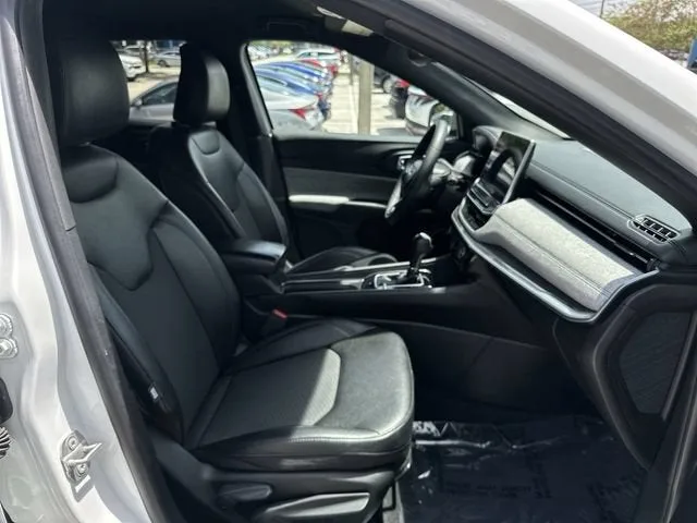 2024 Jeep Compass Latitude photo 29
