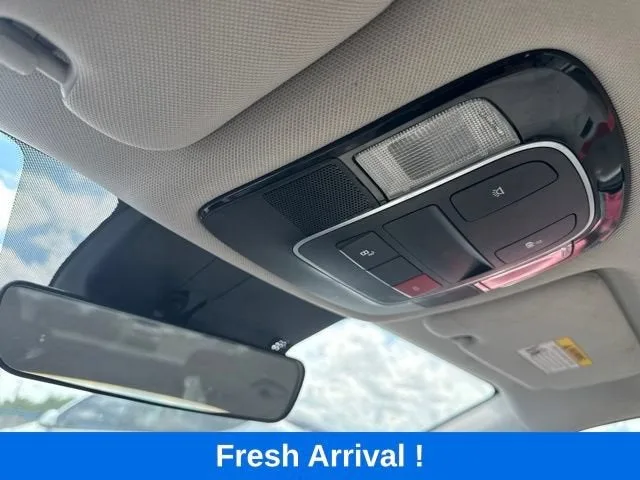 2025 Hyundai Sonata SEL photo 9