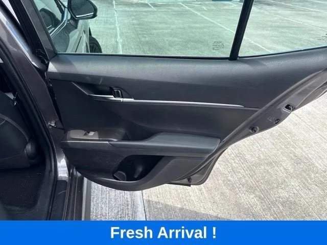 2021 Toyota Camry SE Nightshade photo 15
