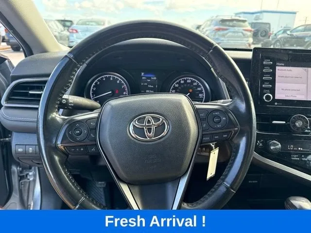 2023 Toyota Camry SE photo 6