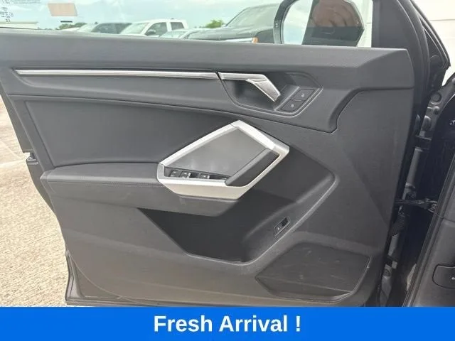 2025 Audi Q3 S line Premium photo 13
