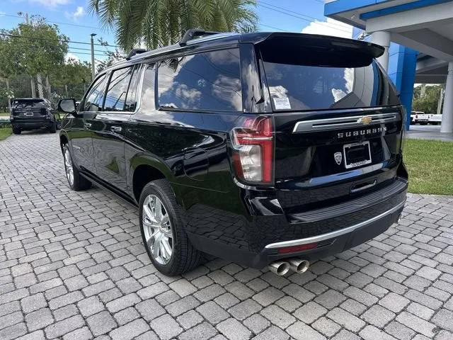 2024 Chevrolet Suburban High Country photo 34
