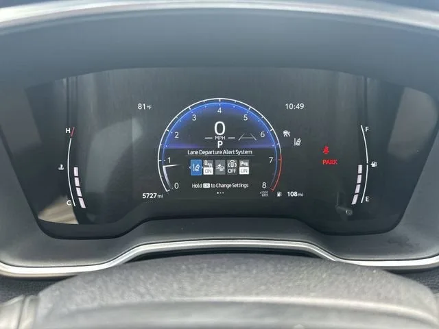 2025 Toyota Corolla Cross XLE photo 26