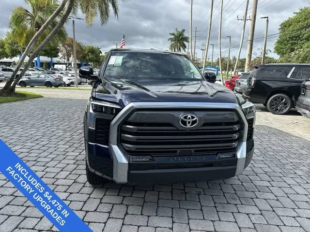 2022 Toyota Tundra 4WD Limited photo 18