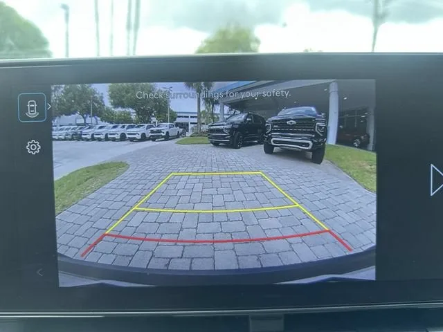 2025 Hyundai Kona SEL photo 24