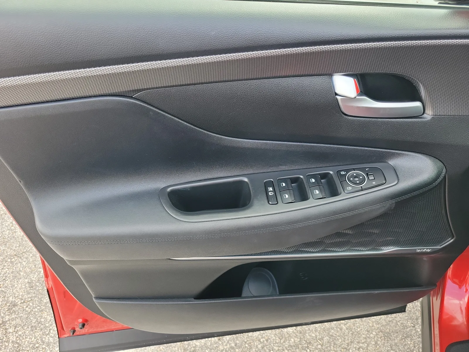 2019 Hyundai Santa Fe SEL Plus photo 15