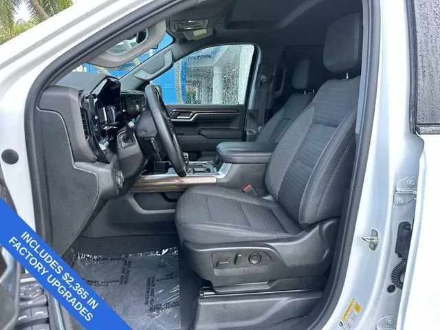 2023 Chevrolet Silverado 1500 RST photo 30