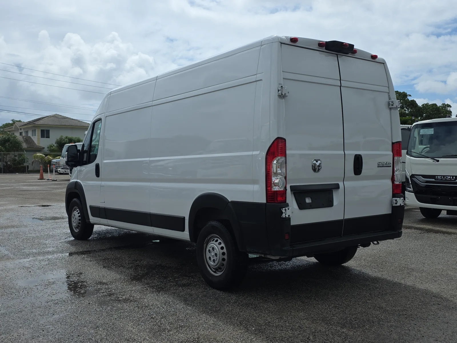 2025 RAM ProMaster Cargo Van Tradesman photo 5