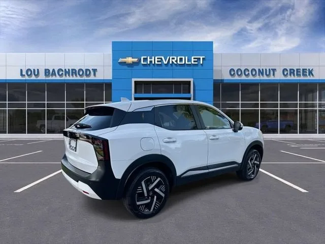 2025 Nissan Kicks SV photo 8