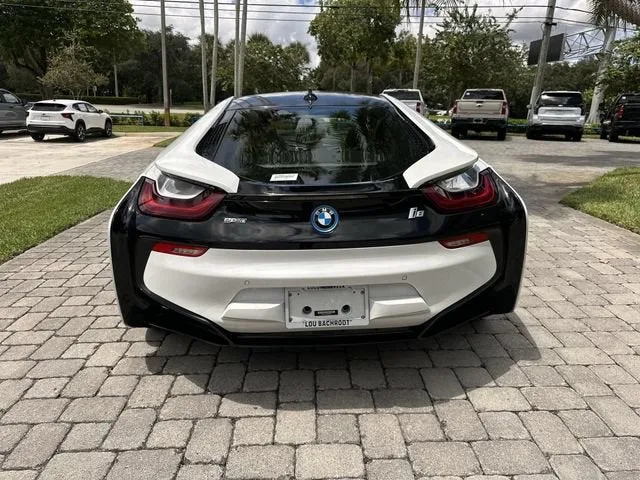 2019 BMW i8 2DR CPE photo 35