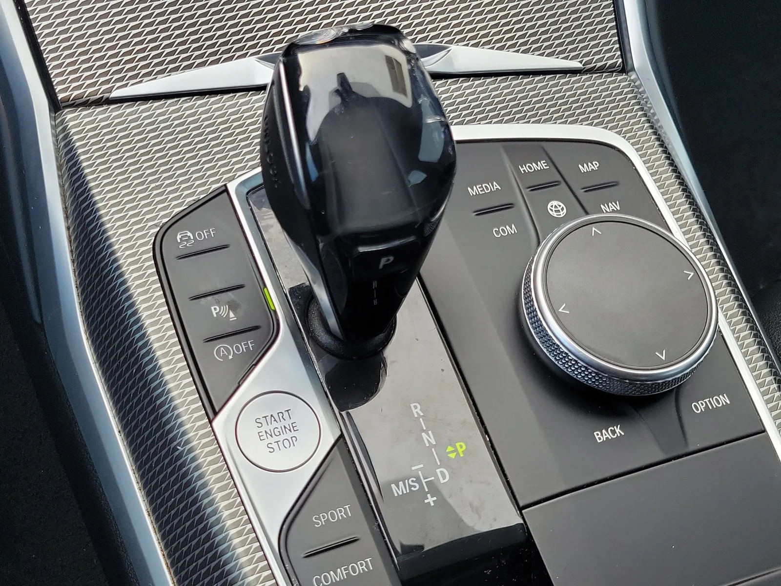 2020 BMW 3 Series 330i photo 32