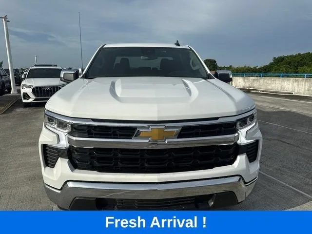 2024 Chevrolet Silverado 1500 LT photo 16