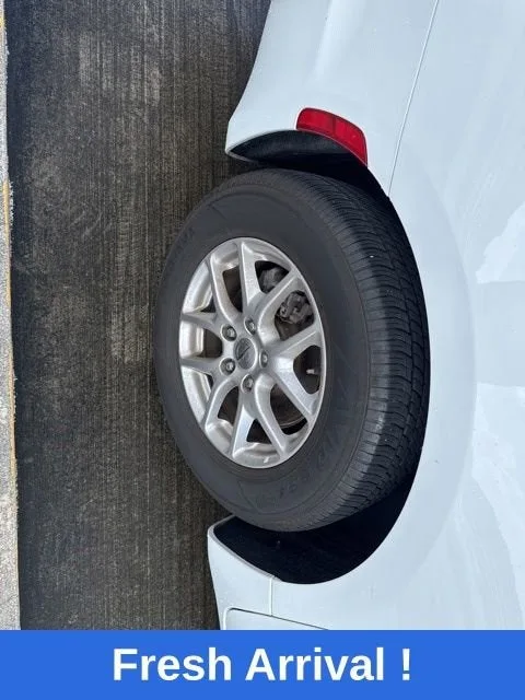 2024 Chrysler Pacifica Touring photo 20