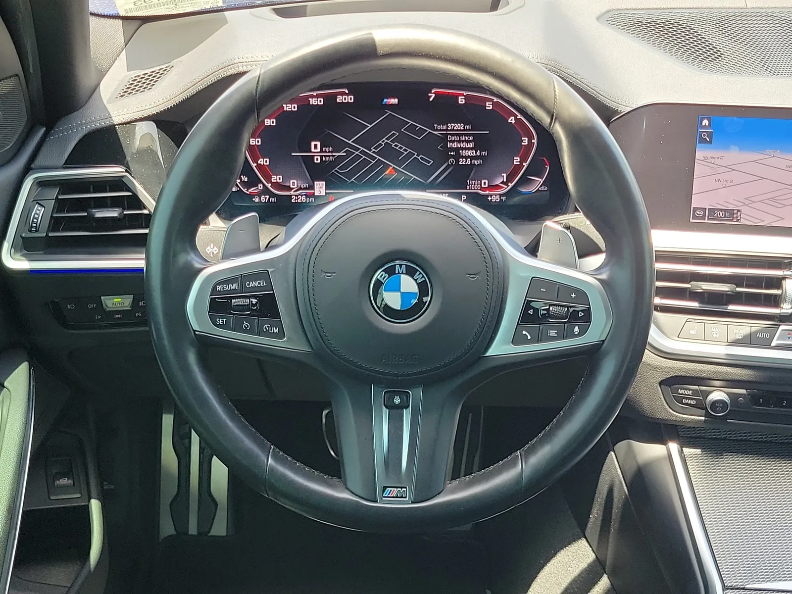 2020 BMW 3 Series 330i photo 18