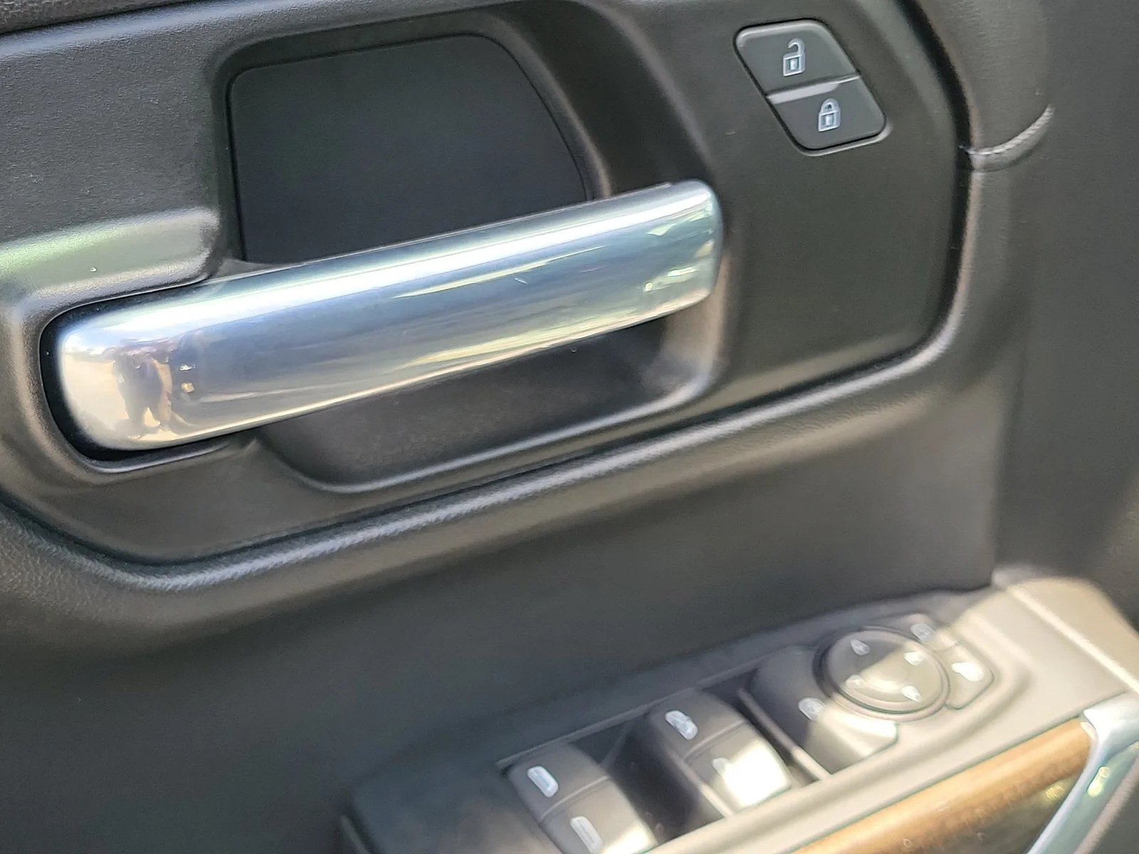 2022 Chevrolet Silverado 1500 LTD RST photo 25