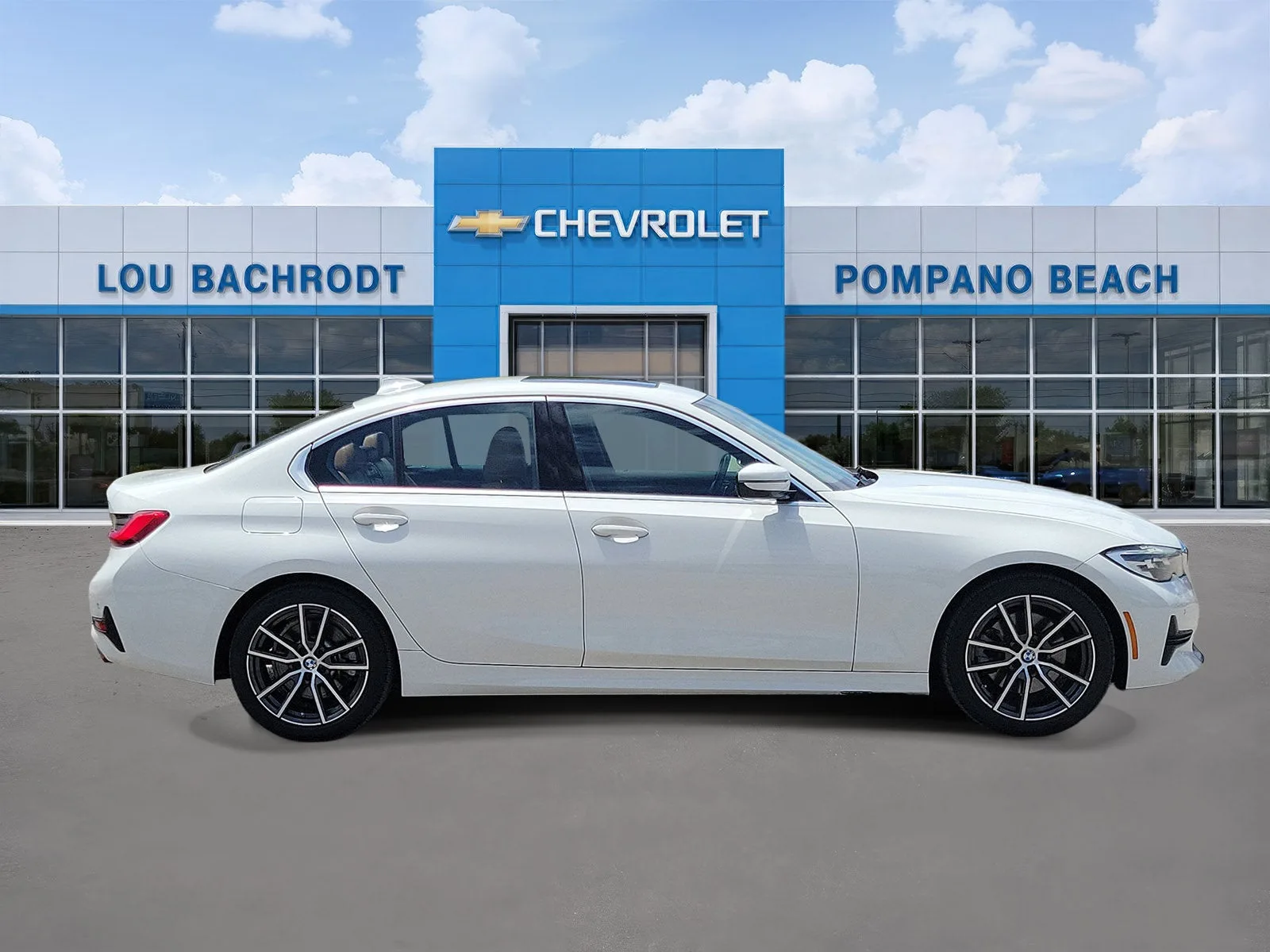 2020 BMW 3 Series 330i photo 2