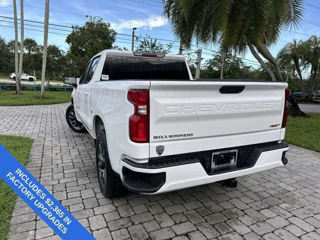 2023 Chevrolet Silverado 1500 RST photo 12