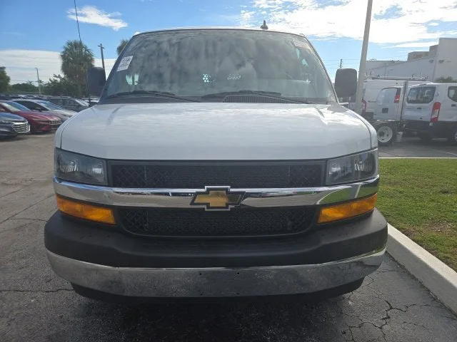 2025 Chevrolet Express Cargo WT photo 2