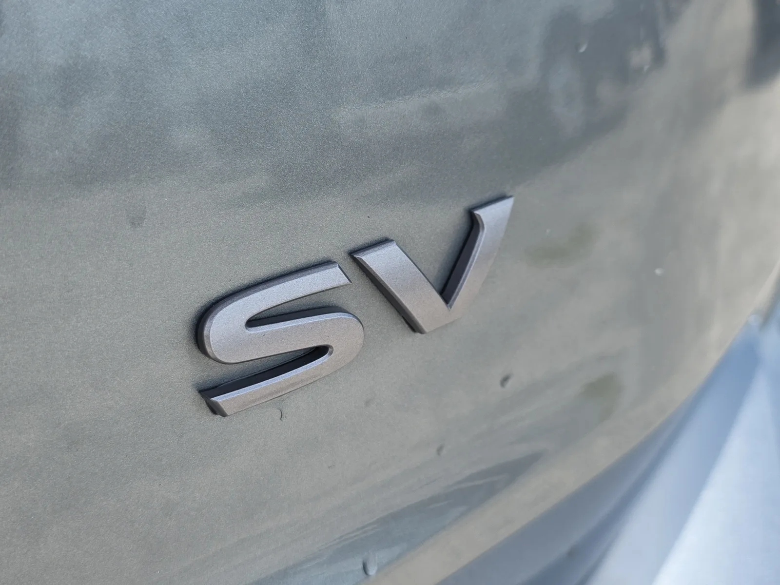 2024 Nissan Rogue SV photo 11