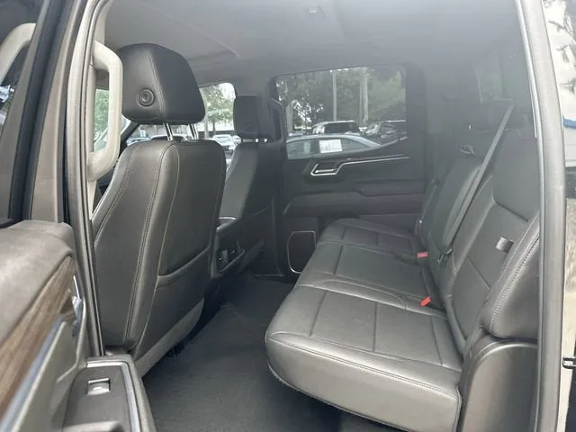 2024 Chevrolet Silverado 1500 RST photo 27