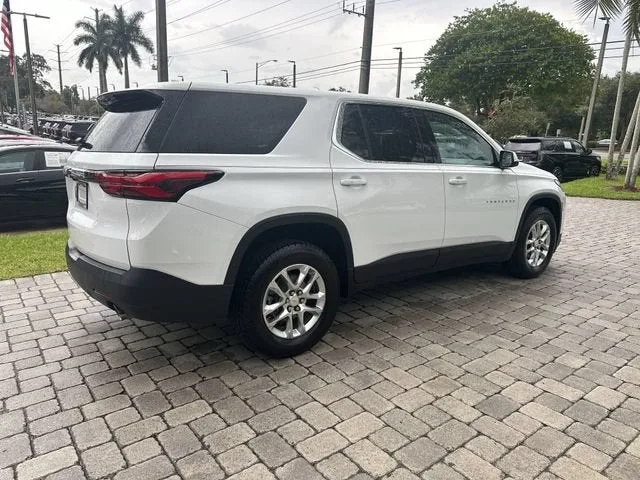 2023 Chevrolet Traverse LS photo 37