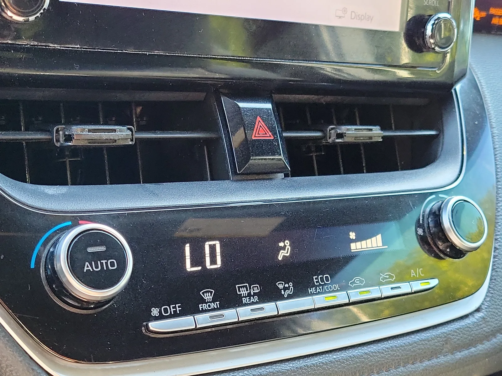 2020 Toyota Corolla SE photo 29