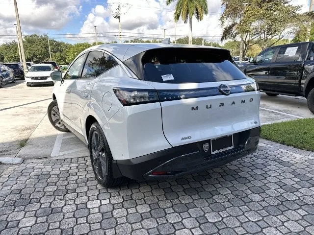 2025 Nissan Murano SL photo 12