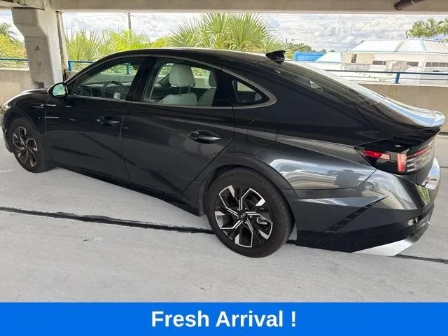 2025 Hyundai Sonata SEL photo 16
