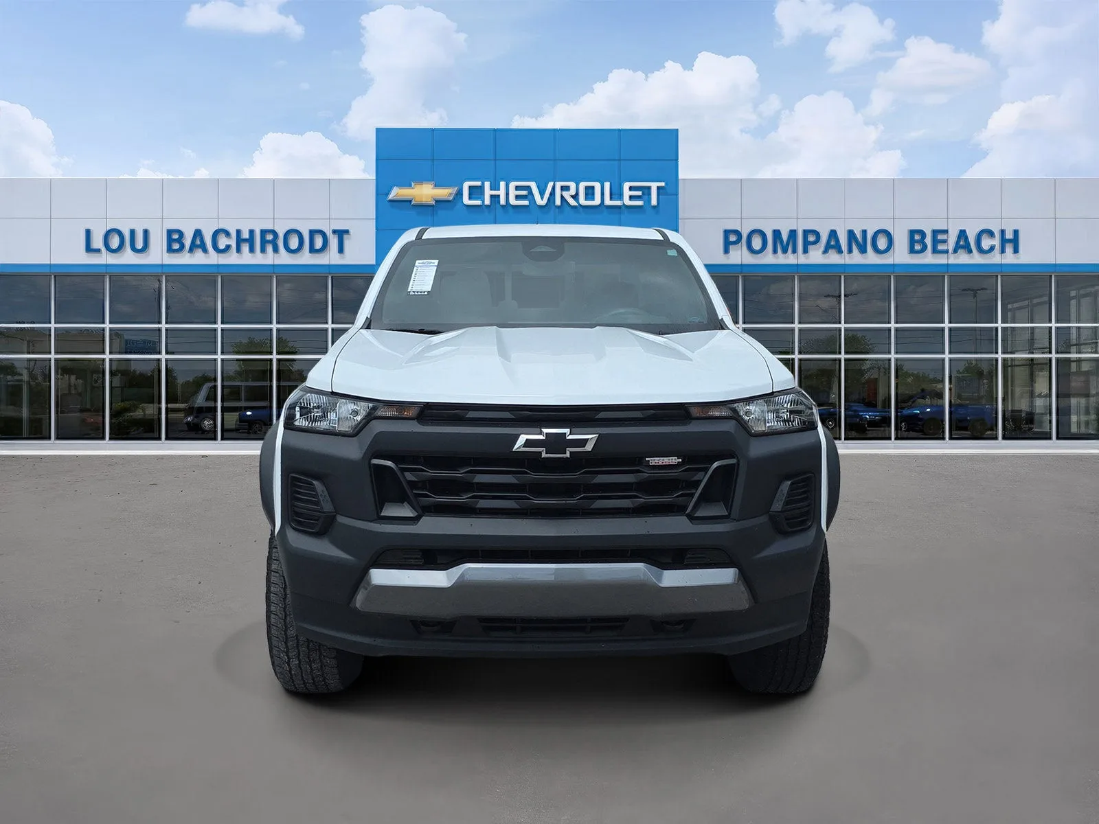 2025 Chevrolet Colorado Trail Boss photo 2