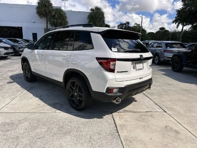 2024 Honda Passport Black Edition photo 34