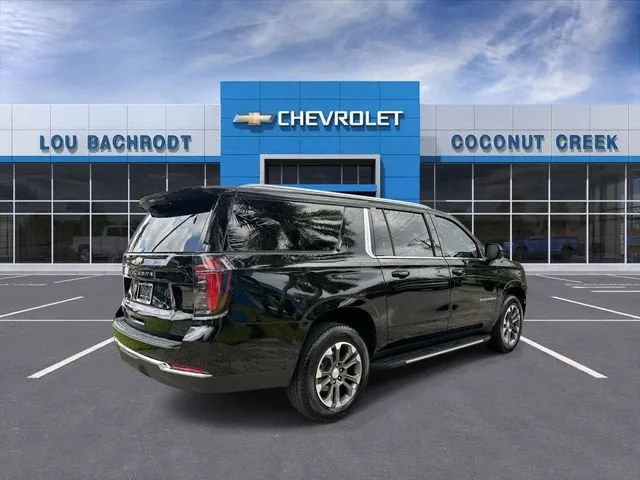 2026 Chevrolet Suburban LS photo 8