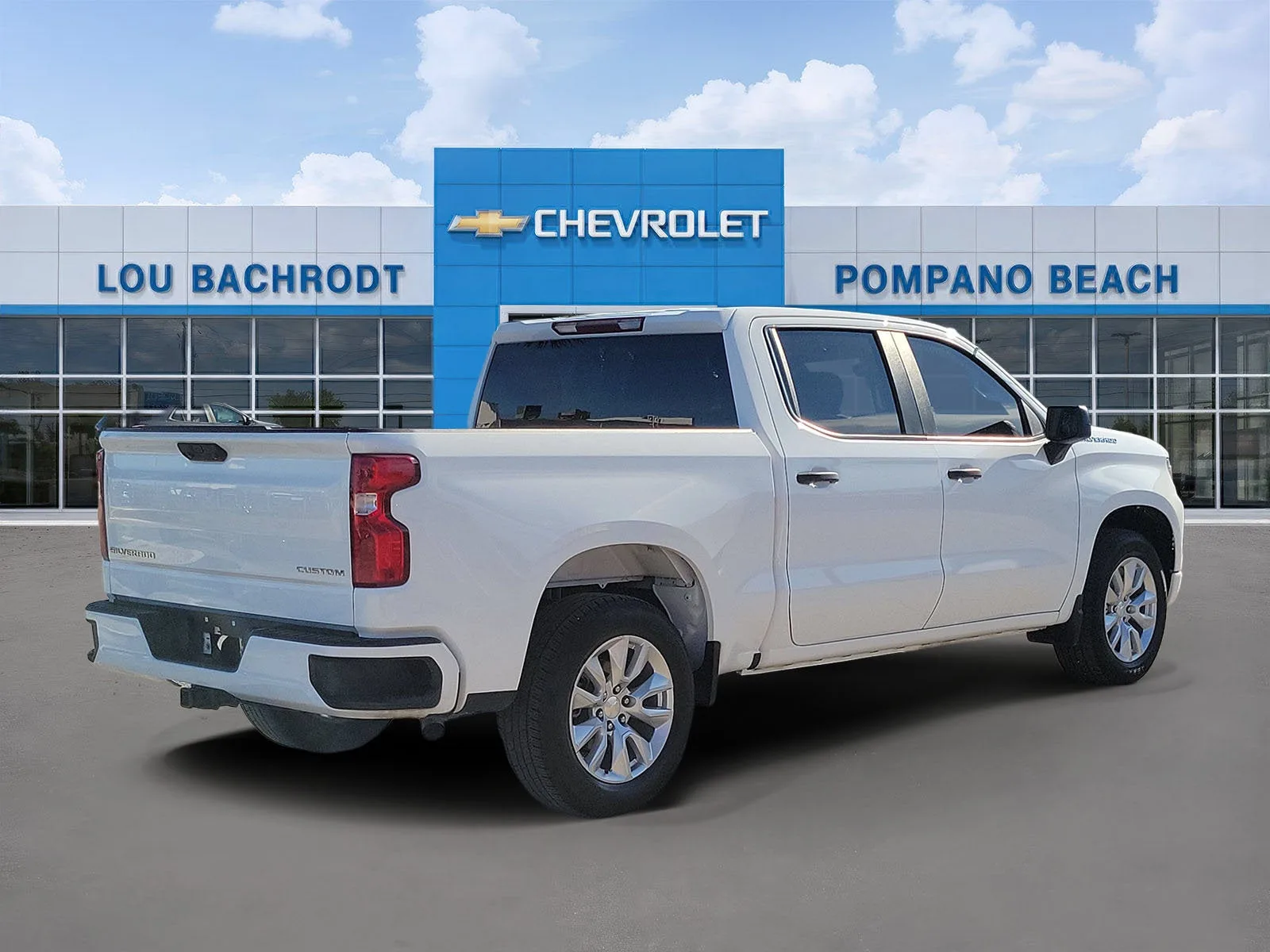 2023 Chevrolet Silverado 1500 Custom photo 3