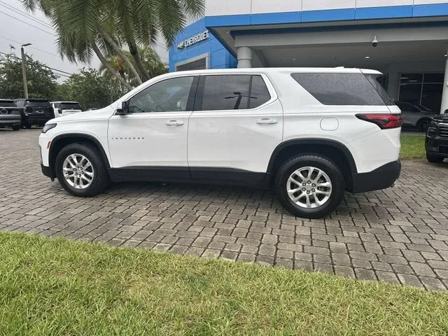 2023 Chevrolet Traverse LS photo 32