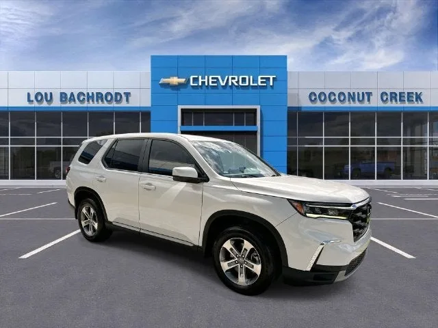 2024 Honda Pilot EX-L 7 Passenger photo 2