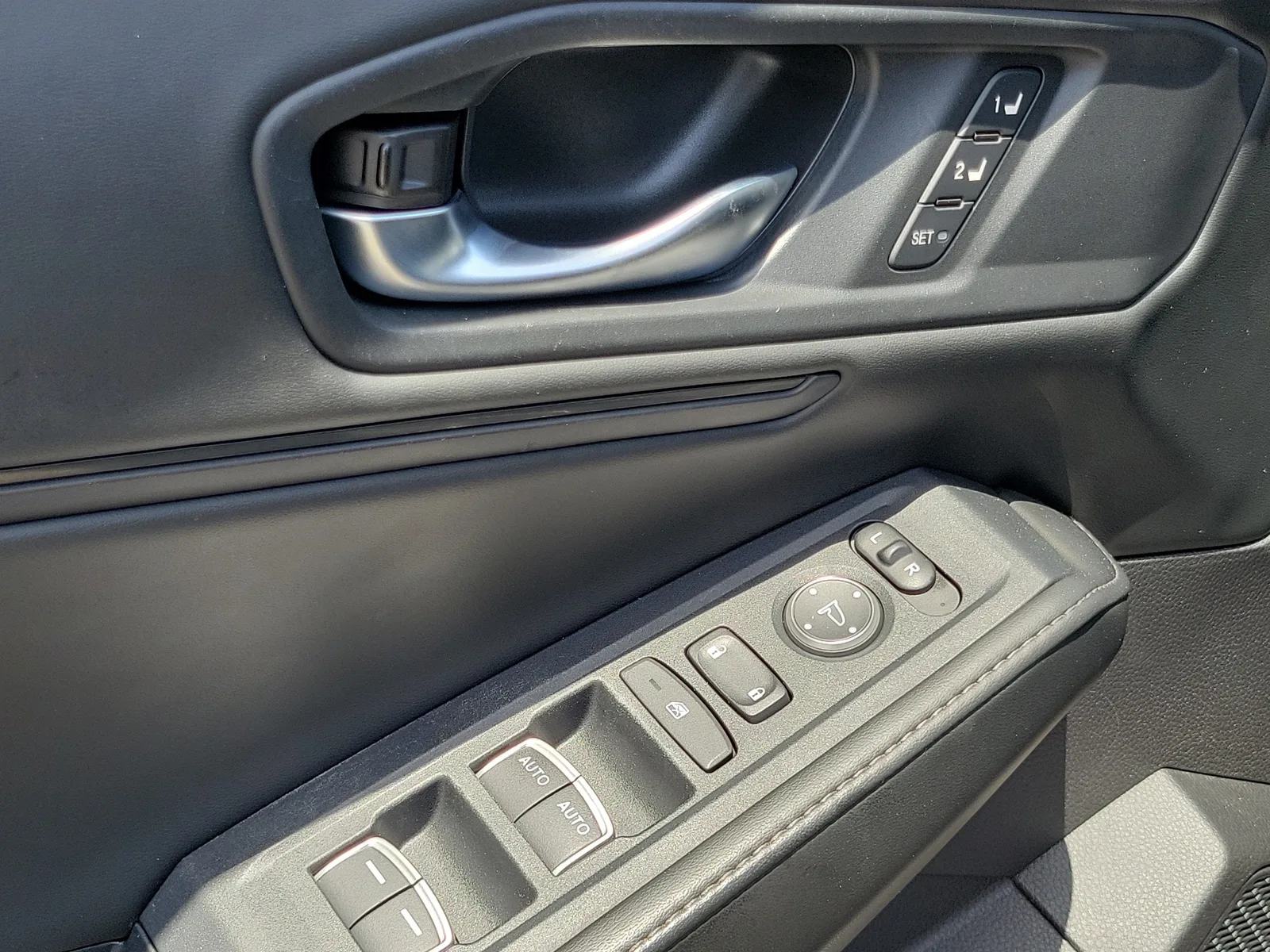 2023 Honda Accord Hybrid Sport-L photo 24