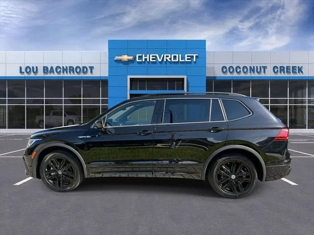 2022 Volkswagen Tiguan SE R-Line Black photo 5