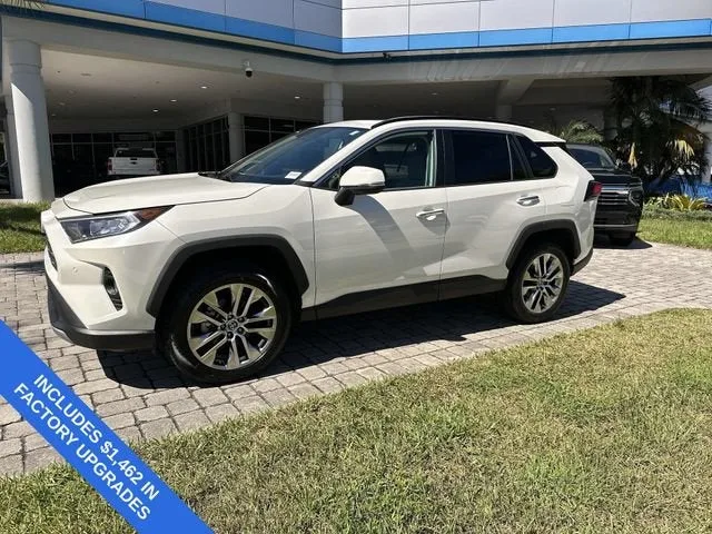 2021 Toyota RAV4 Limited photo 21