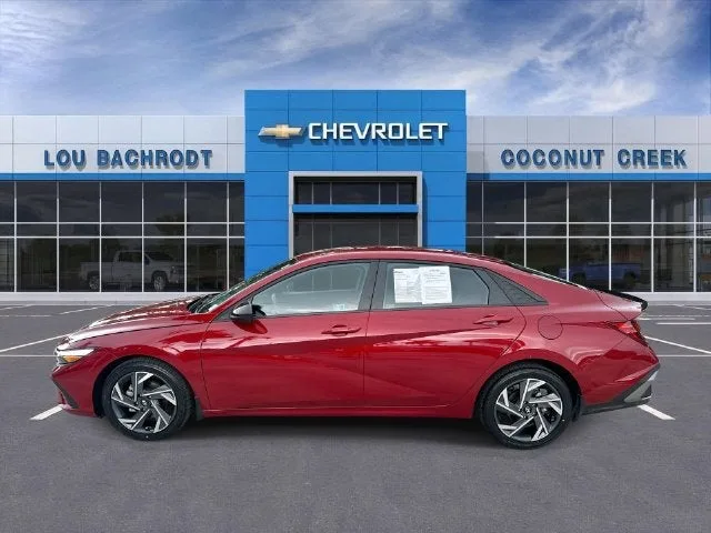 2025 Hyundai Elantra SEL Sport photo 5