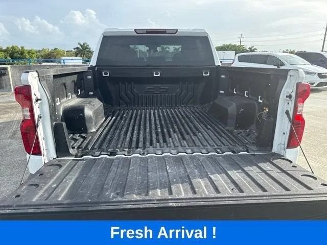 2024 Chevrolet Silverado 1500 LT photo 18