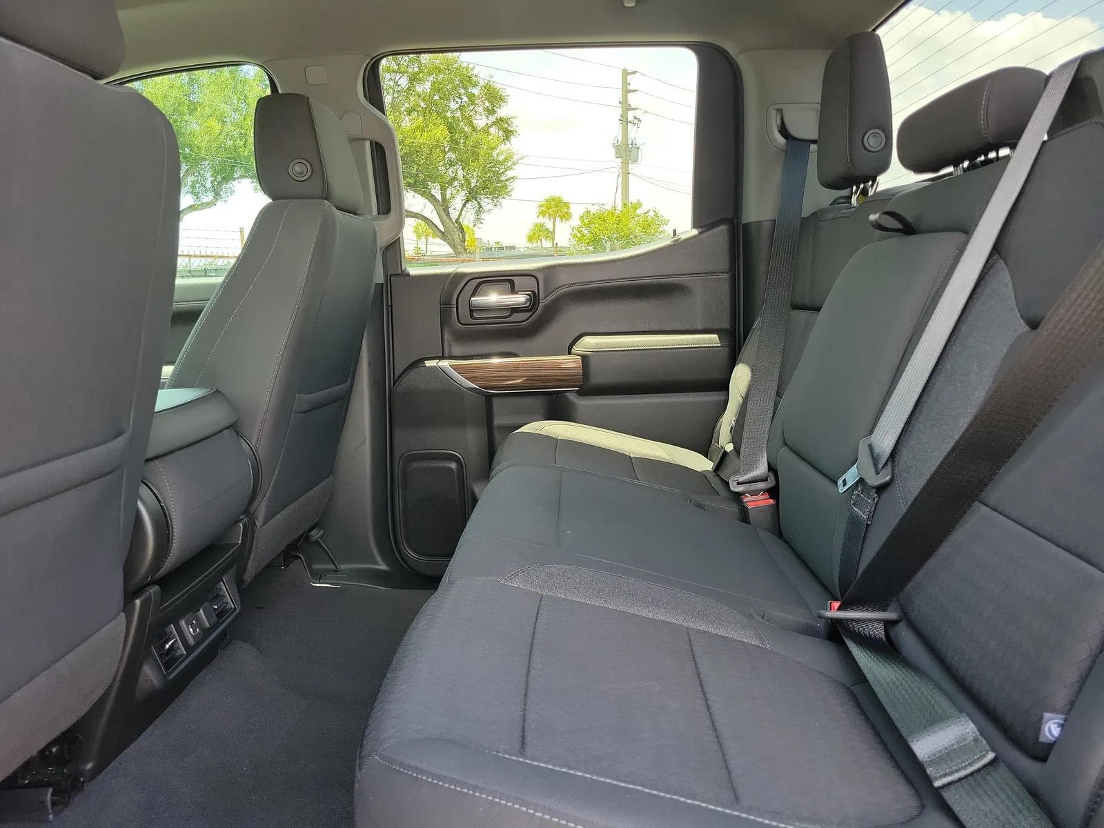 2022 Chevrolet Silverado 1500 LTD RST photo 16