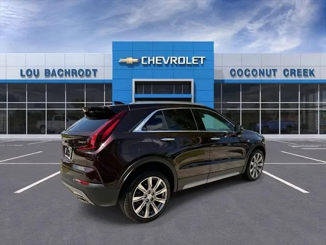 2021 Cadillac XT4 FWD Premium Luxury photo 8