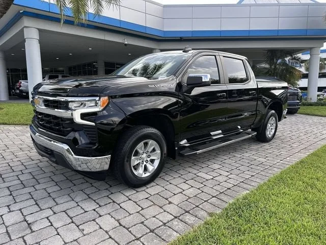 2023 Chevrolet Silverado 1500 LT photo 21