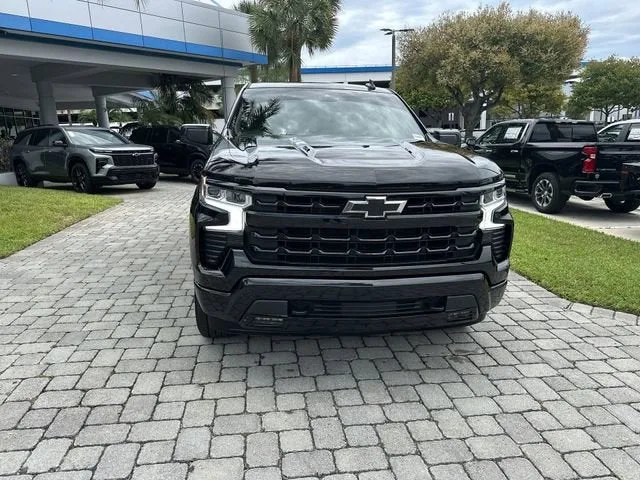 2024 Chevrolet Silverado 1500 RST photo 18