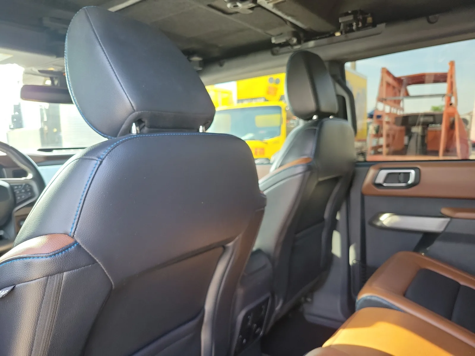 2022 Ford Bronco Base photo 15