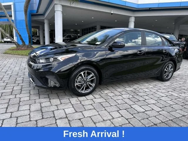 2024 Kia Forte LXS photo 9