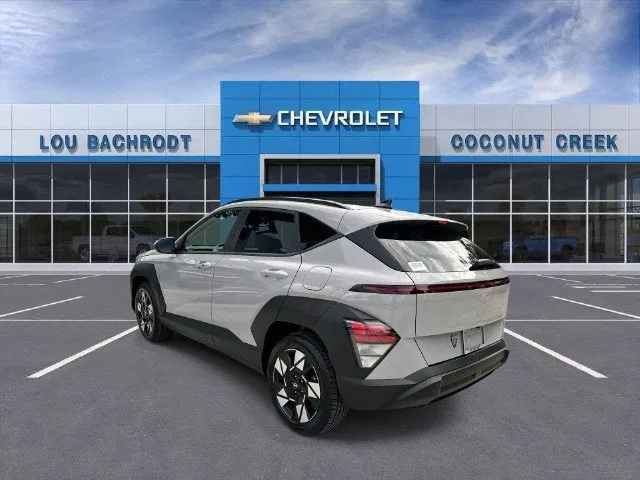 2025 Hyundai Kona SEL photo 6