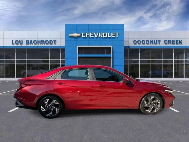 2025 Hyundai Elantra SEL Convenience photo 9